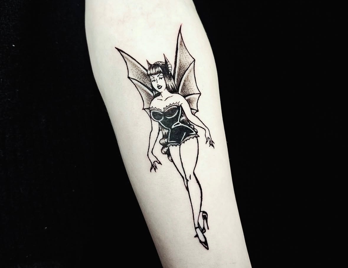 Varona Sharp tattoo 5